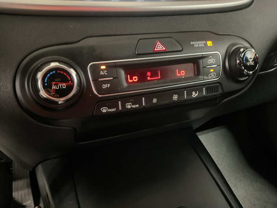 2019 Kia Sorento LX V6 2WD
