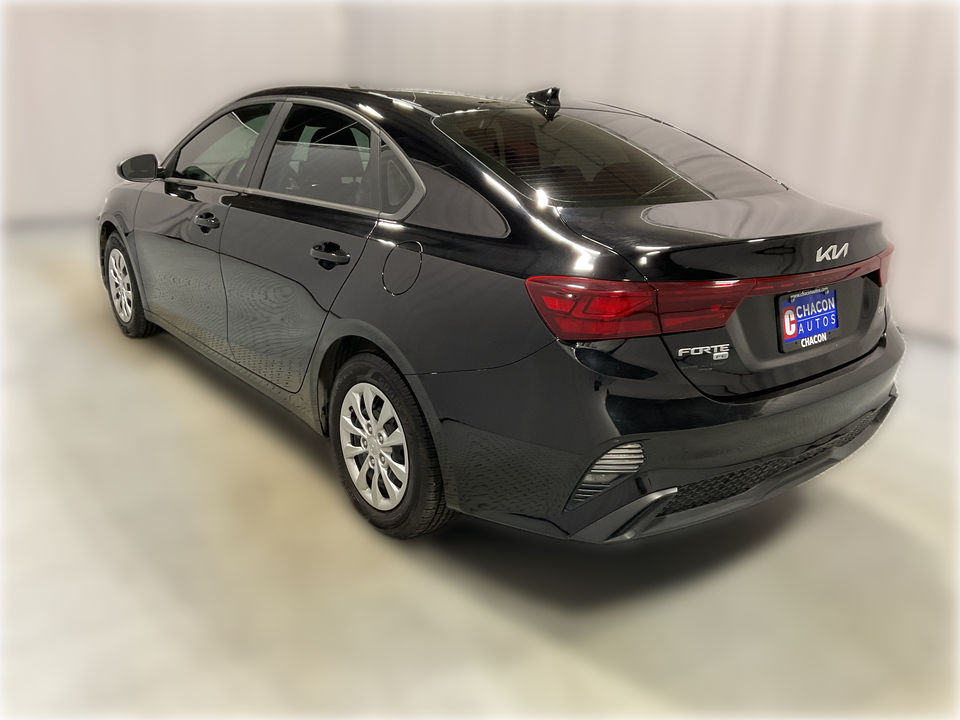 2022 Kia Forte FE