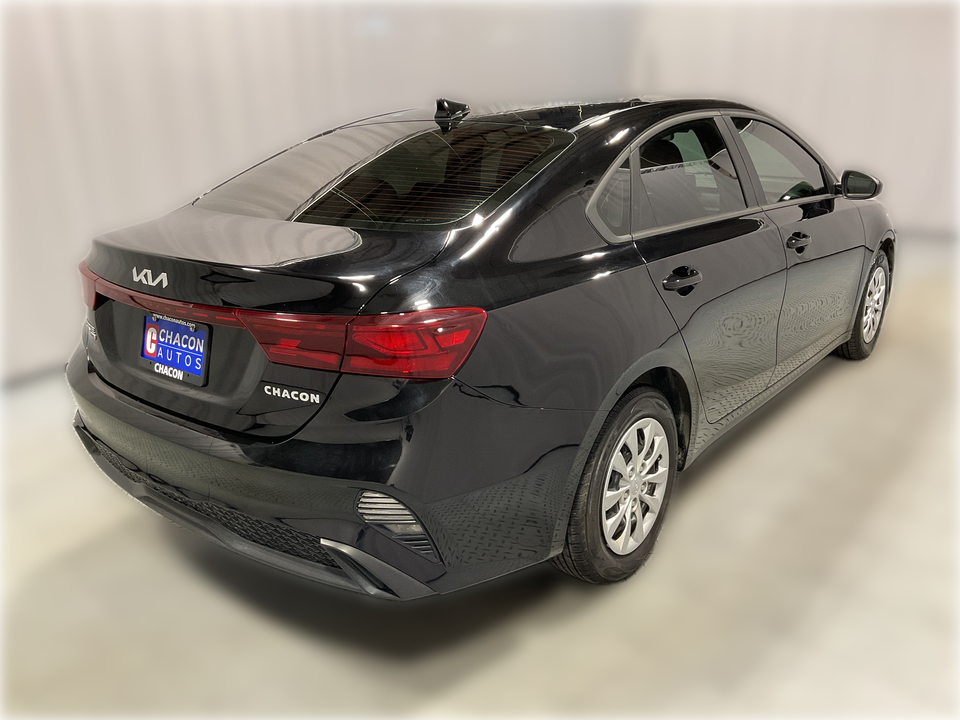 2022 Kia Forte FE