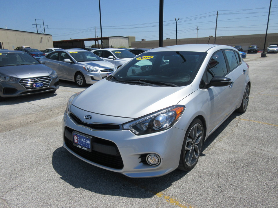 Used 2016 Kia Forte 5-Door SX 6A for Sale - Chacon Autos