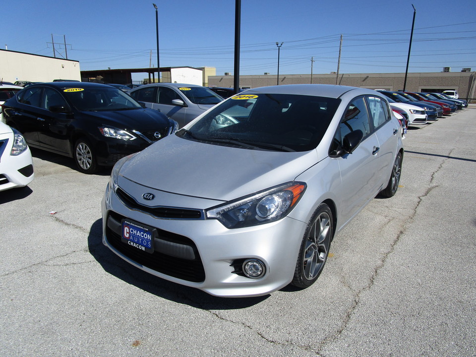 2016 Kia Forte 5-Door SX 6A