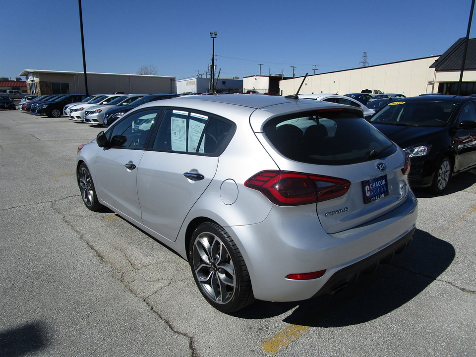 2016 Kia Forte 5-Door SX 6A