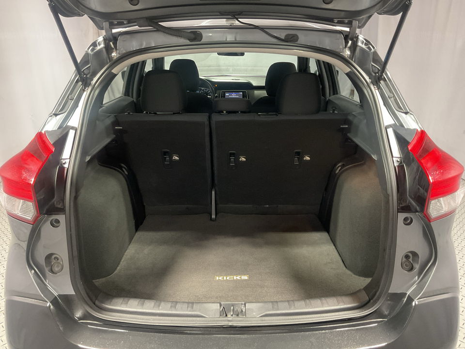 2019 Nissan Kicks SV