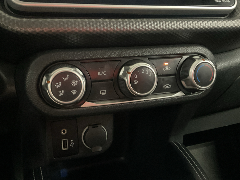 2019 Nissan Kicks SV