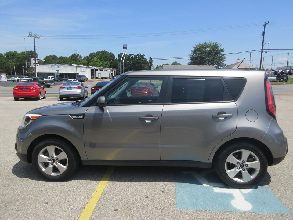 2017 Kia Soul Base 6A