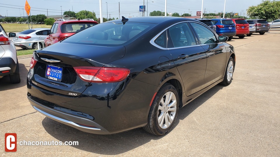 2017 Chrysler 200 Limited Platinum