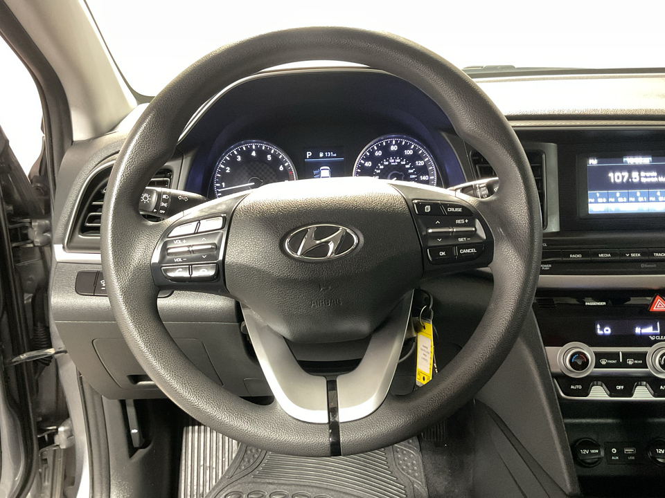 2020 Hyundai Elantra SE 6AT