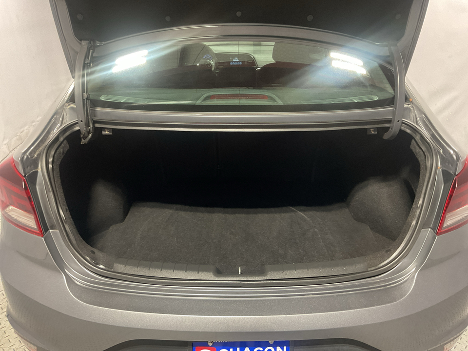 2020 Hyundai Elantra SE 6AT