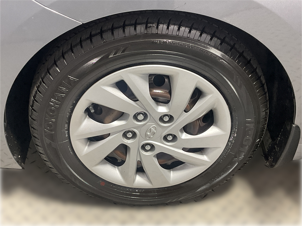 2020 Hyundai Elantra SE 6AT