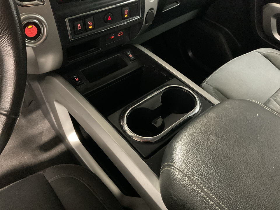 2021 Nissan Titan SV Crew Cab 2WD