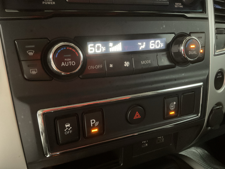 2021 Nissan Titan SV Crew Cab 2WD