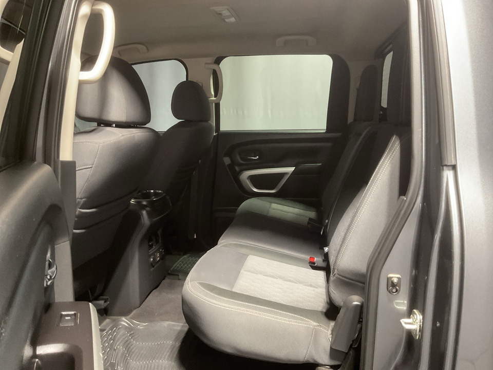 2021 Nissan Titan SV Crew Cab 2WD