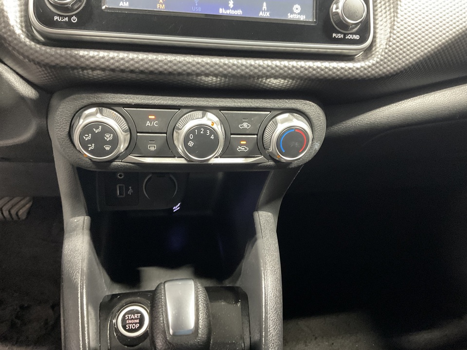 2020 Nissan Kicks S
