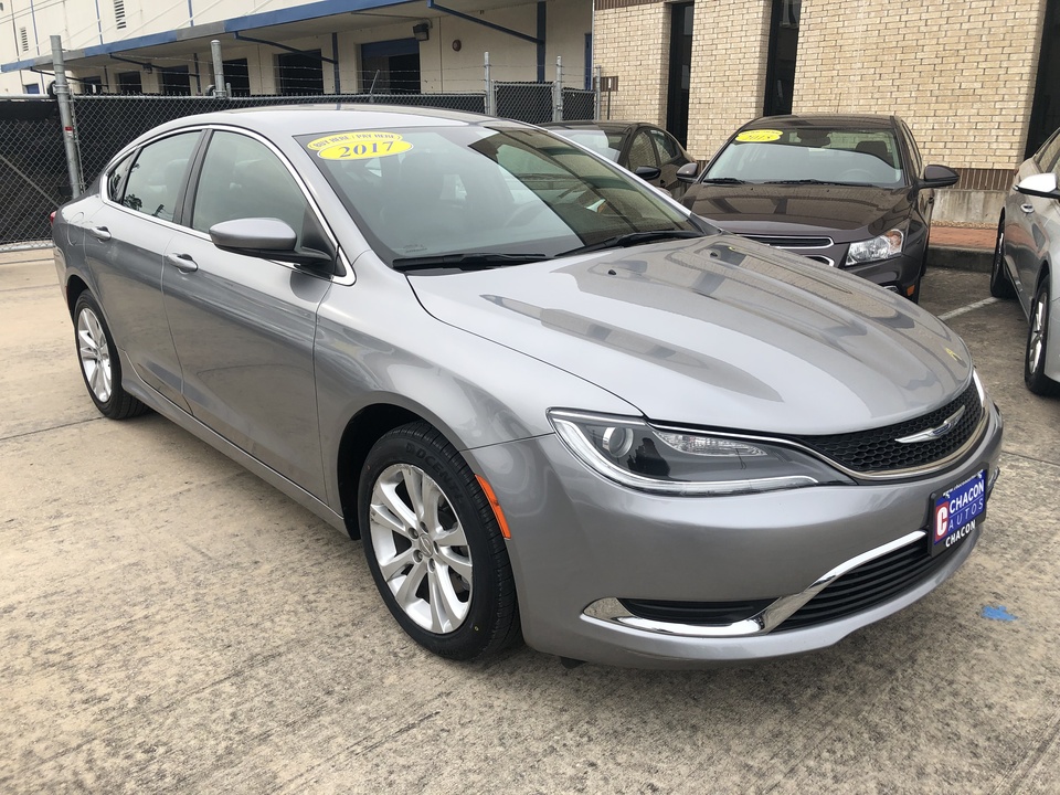 2017 Chrysler 200 Limited Platinum