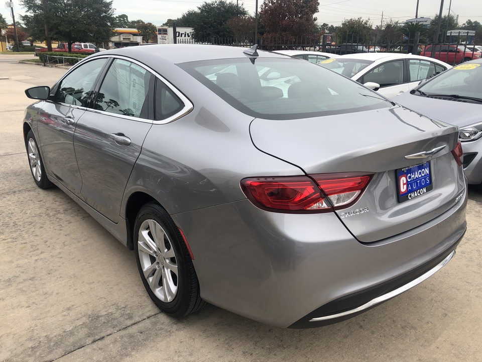 2017 Chrysler 200 Limited Platinum