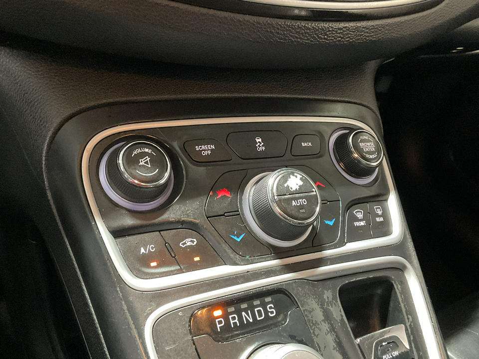 2017 Chrysler 200 Limited
