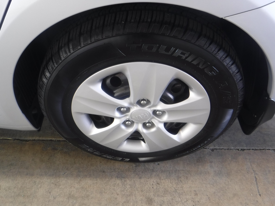 2016 Kia Forte LX w/Popular Package