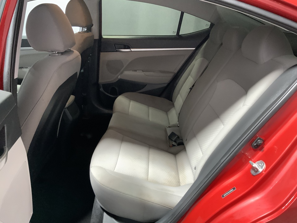2020 Hyundai Elantra SE 6AT