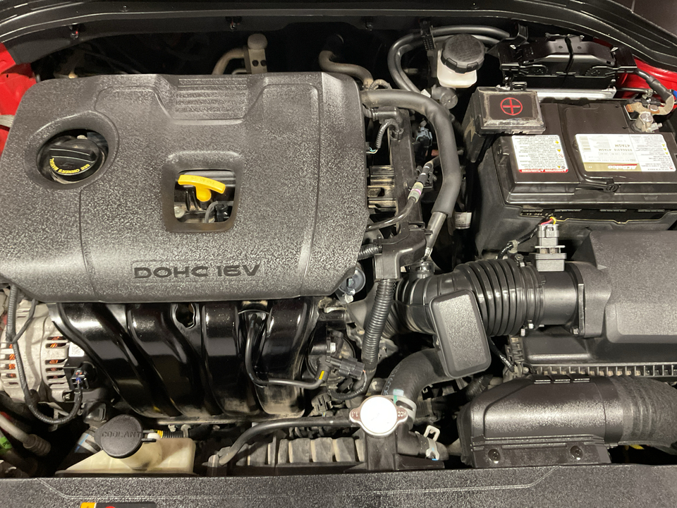 2020 Hyundai Elantra SE 6AT