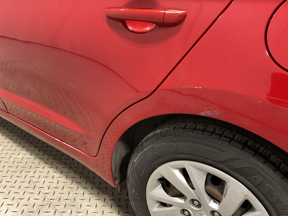 2020 Hyundai Elantra SE 6AT