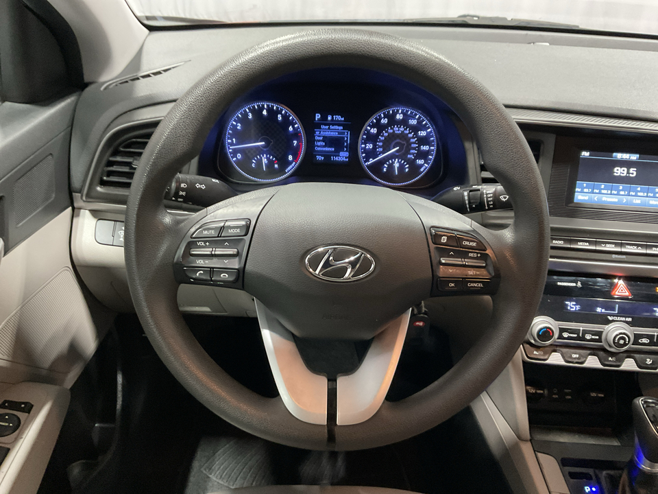 2020 Hyundai Elantra SE 6AT