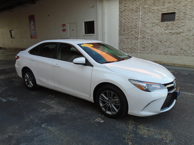 Bad Credit Car Dealerships >> Used 2016 Toyota Camry for Sale (S513645) - Chacon Autos Bad Credit Car Dealerships >> Used 2016 Toyota Camry for Sale (S513645) - Chacon Autos