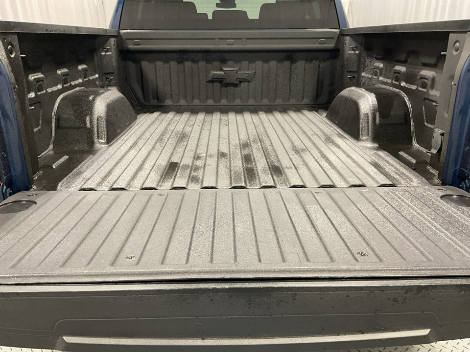 2022 Chevrolet Silverado 1500 LT Crew Cab 2WD