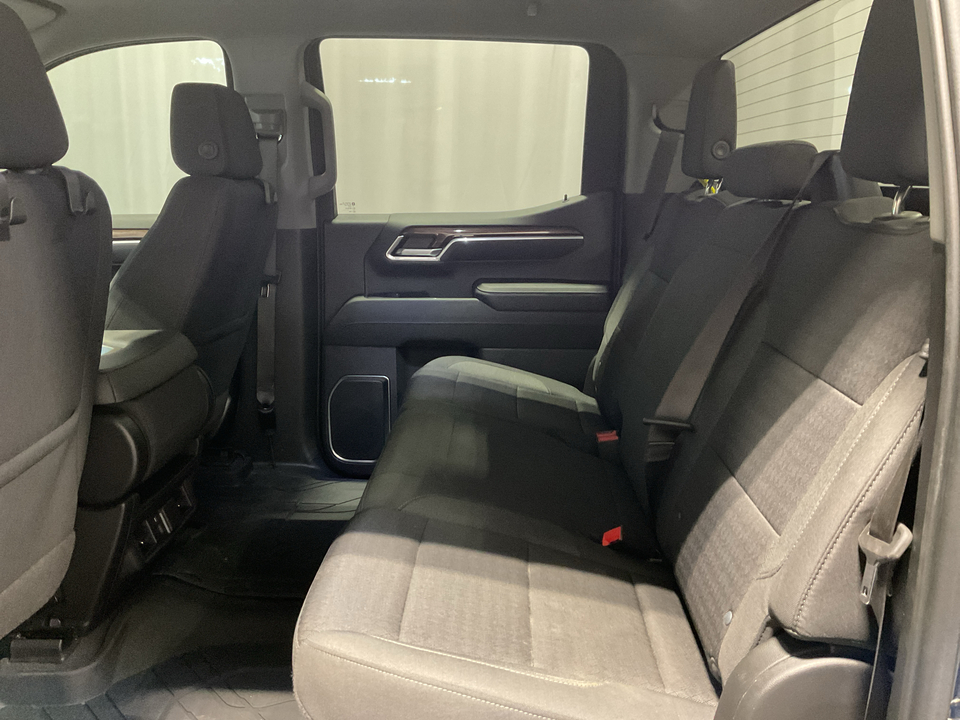 2022 Chevrolet Silverado 1500 LT Crew Cab 2WD