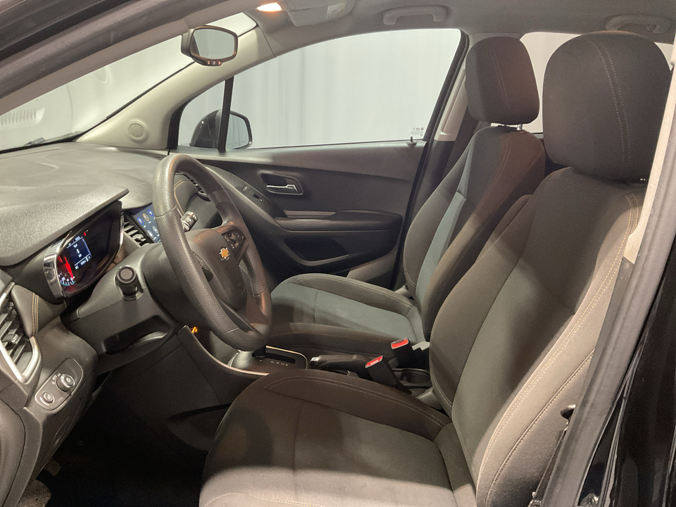 2022 Chevrolet Trax LS FWD