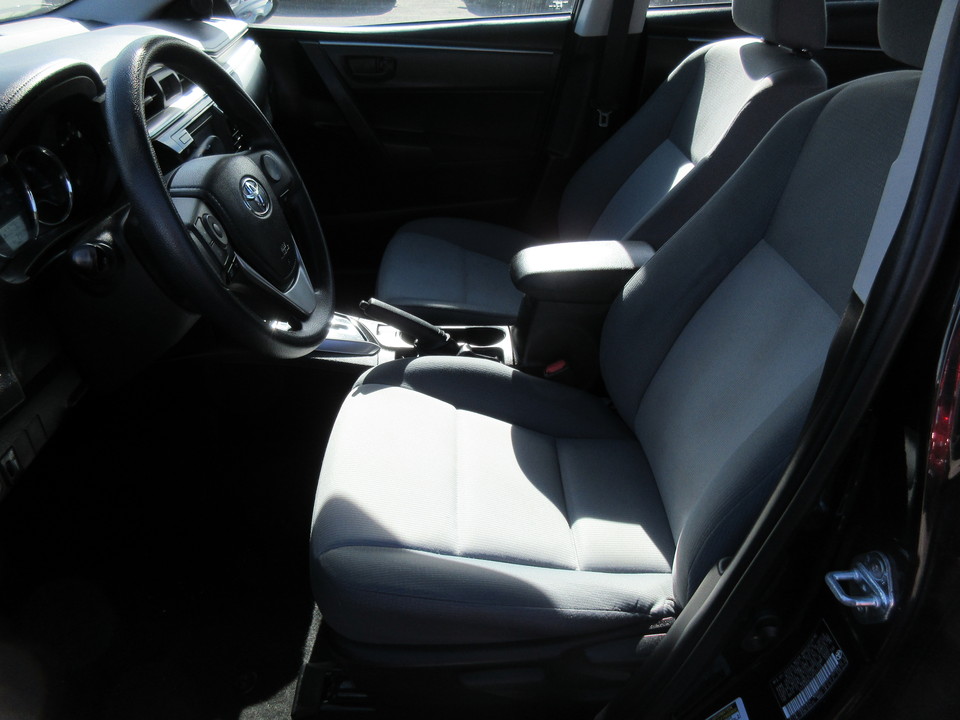 2016 Toyota Corolla L 4-Speed AT