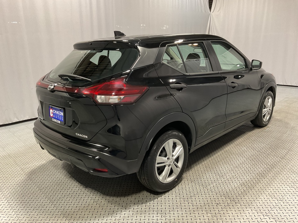 2022 Nissan Kicks S