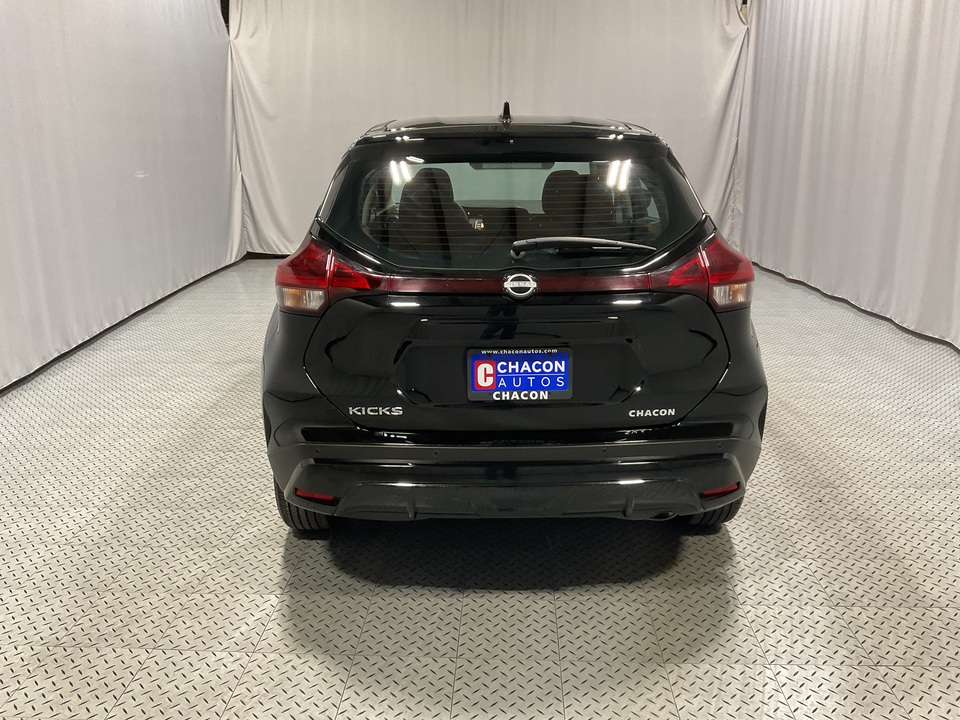 2022 Nissan Kicks S