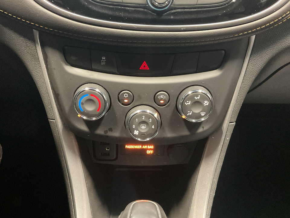 2022 Chevrolet Trax LS FWD