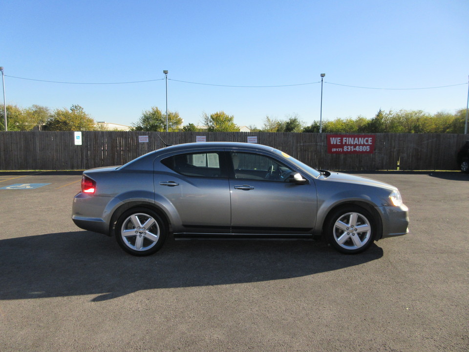 2013 Dodge Avenger Base