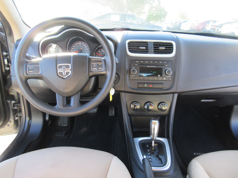 2013 Dodge Avenger Base