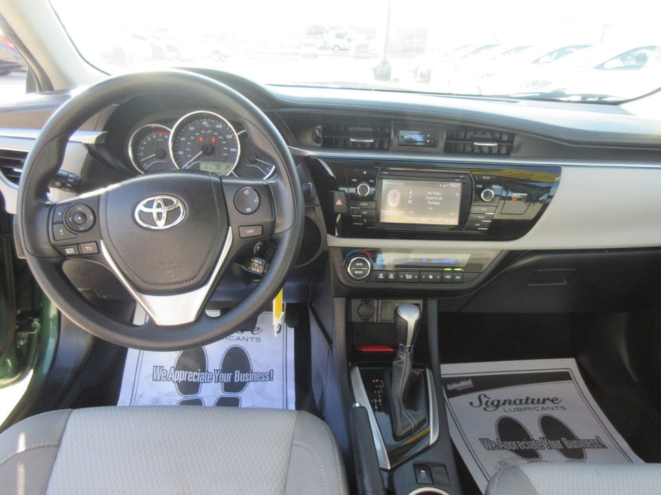 2016 Toyota Corolla L 4-Speed AT