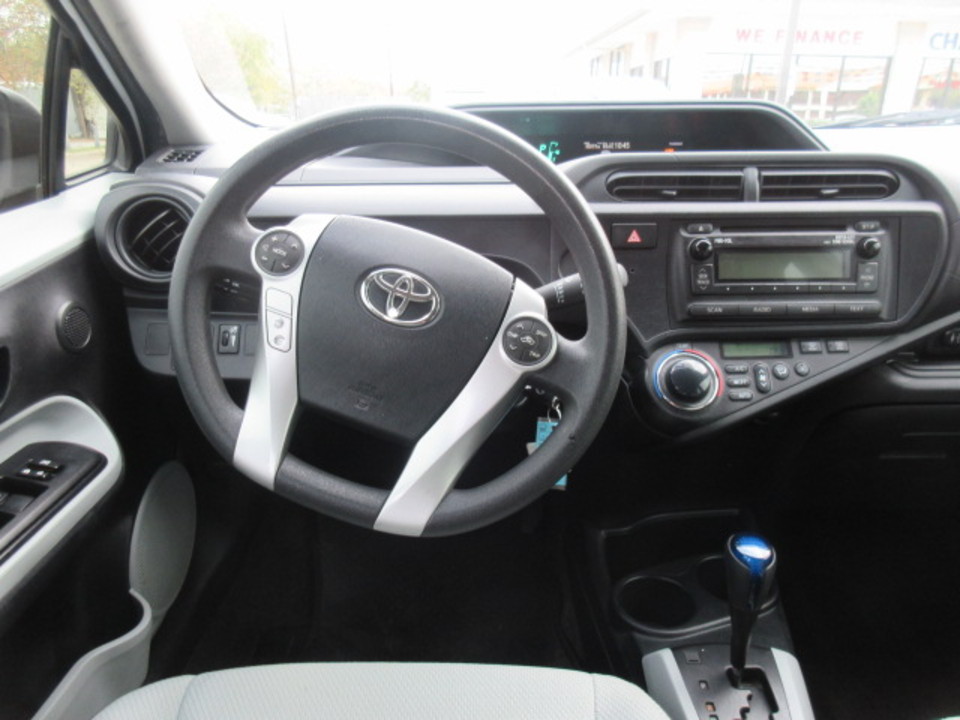 2013 Toyota Prius c One