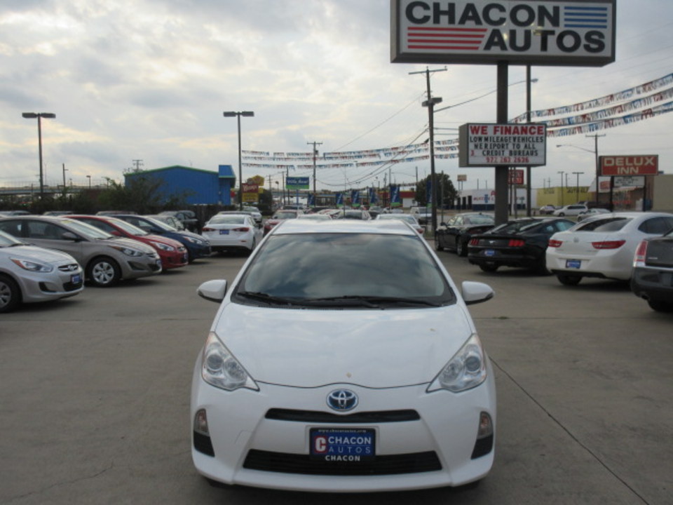 2013 Toyota Prius c One