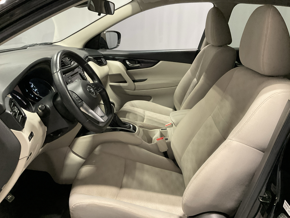 2020 Nissan Rogue Sport SV