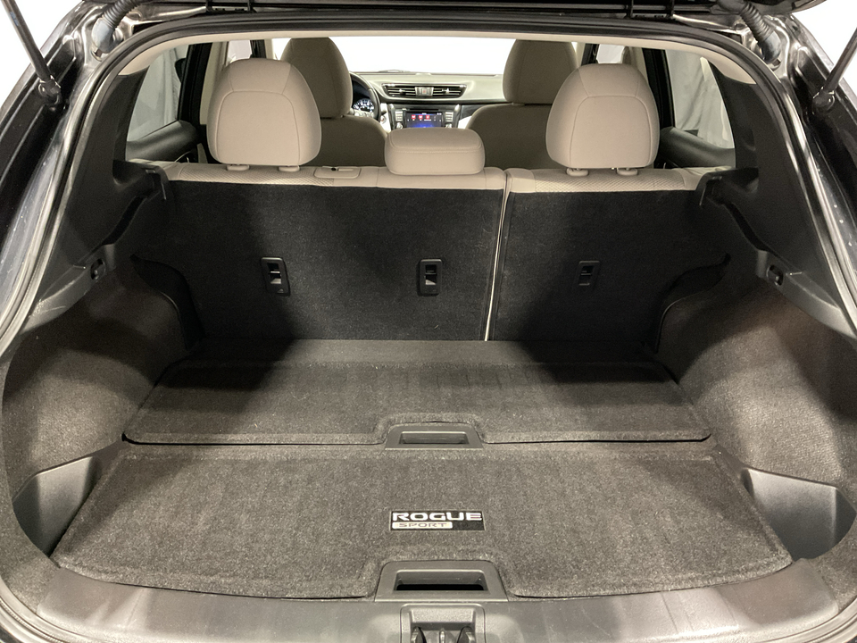 2020 Nissan Rogue Sport SV