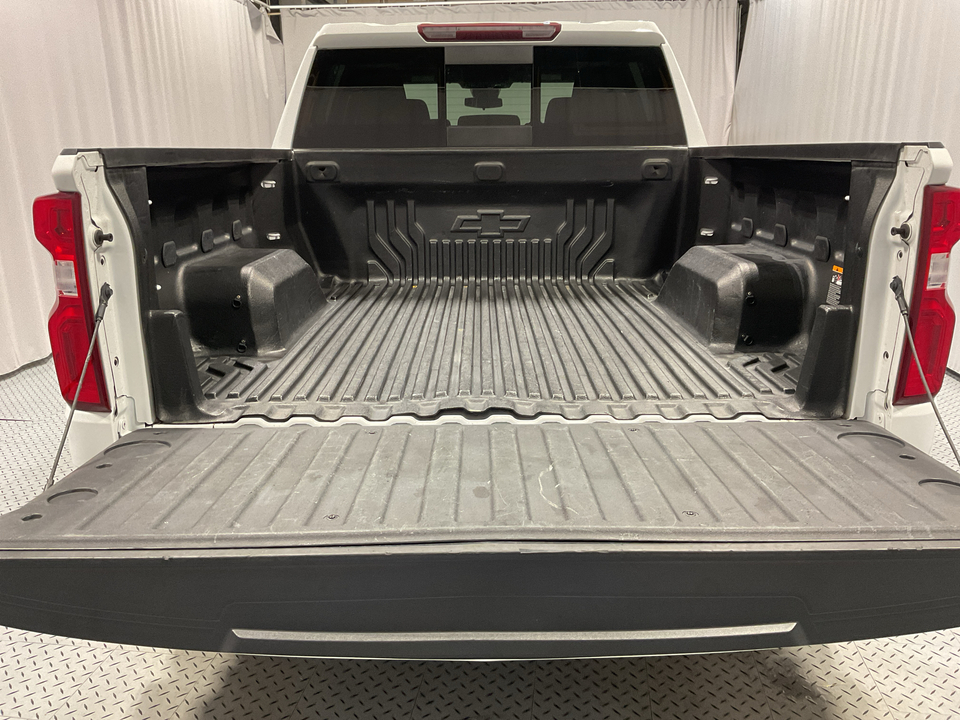 2022 Chevrolet Silverado 1500 RST Crew Cab 2WD