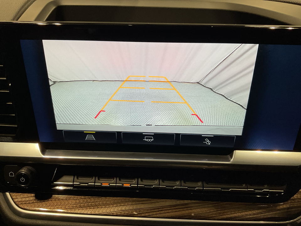 2022 Chevrolet Silverado 1500 RST Crew Cab 2WD