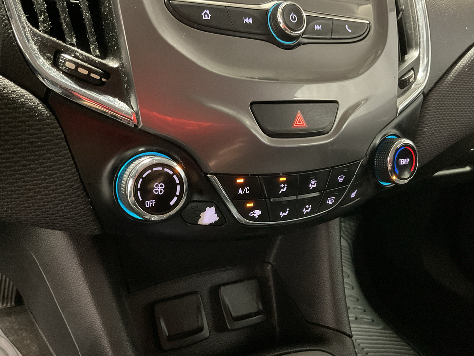 2017 Chevrolet Cruze LT Auto Hatchback