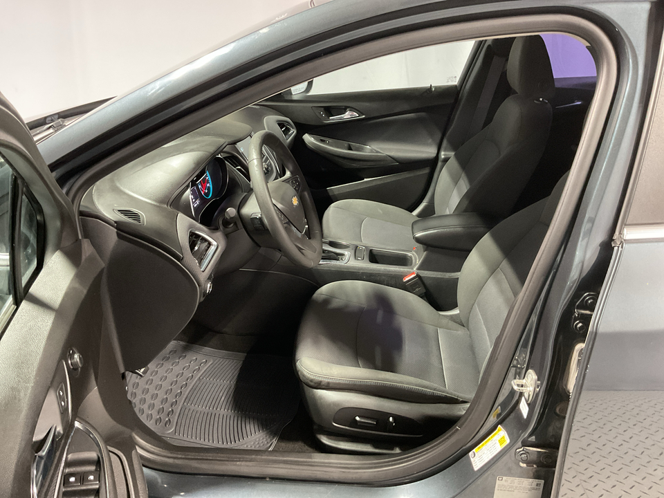 2017 Chevrolet Cruze LT Auto Hatchback