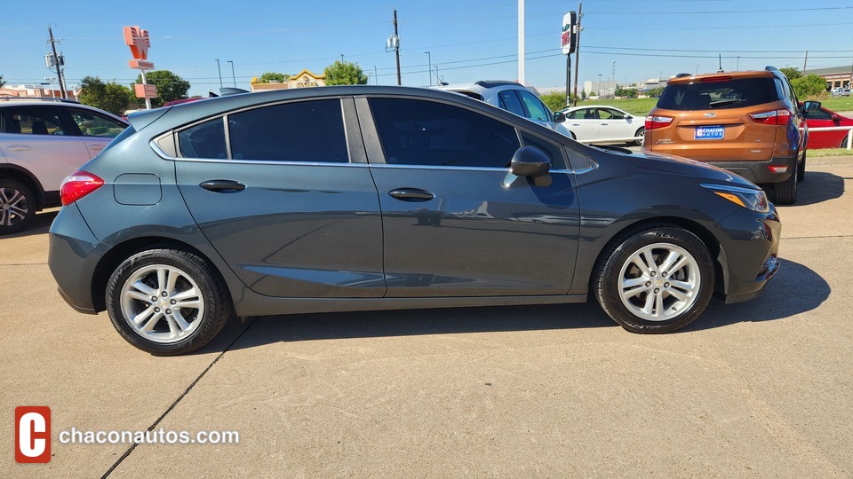 2017 Chevrolet Cruze LT Auto Hatchback