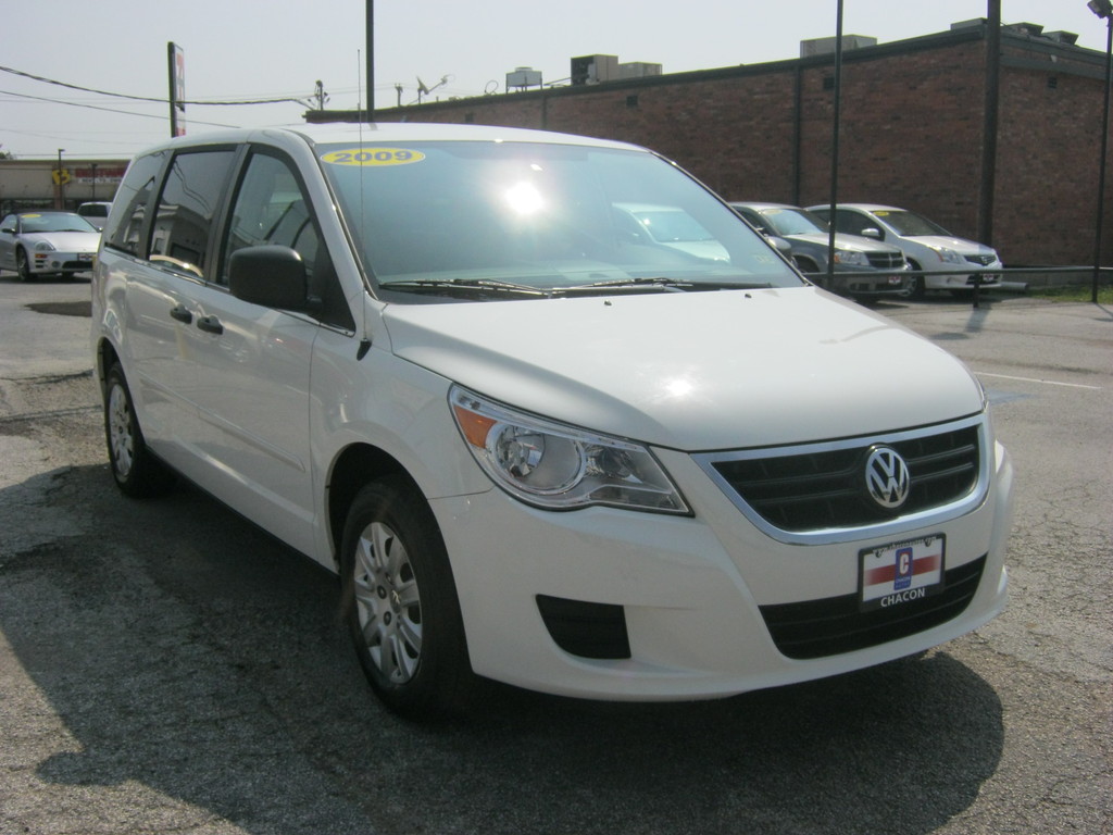 2009 Volkswagen Routan S