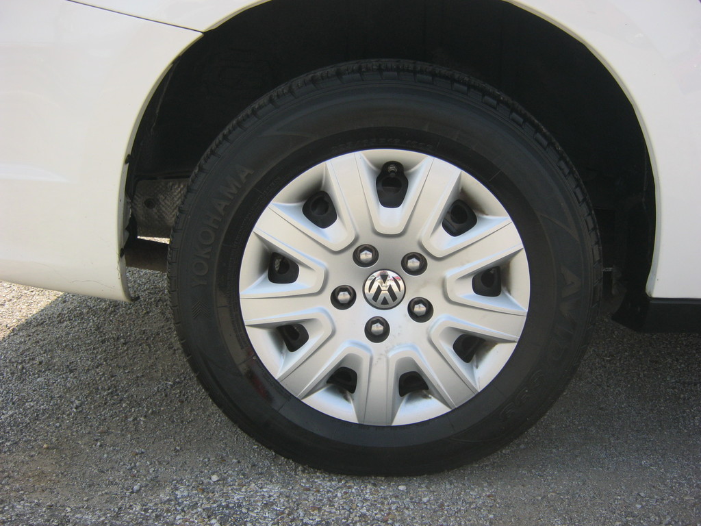 2009 Volkswagen Routan S