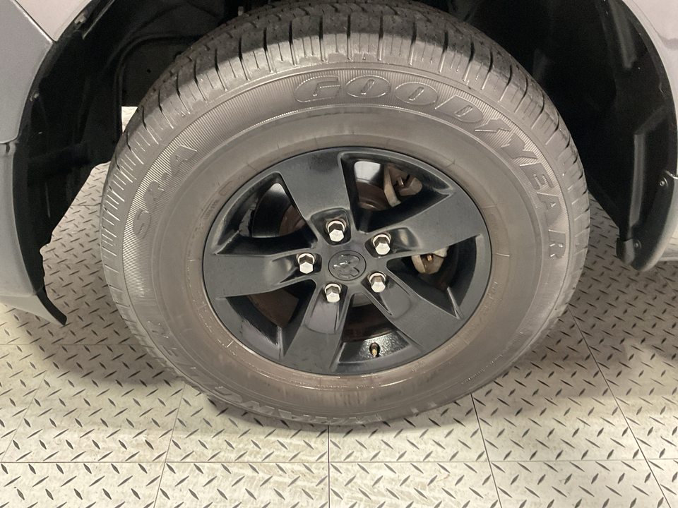 2023 Ram 1500 Classic Tradesman Crew Cab SWB 2WD