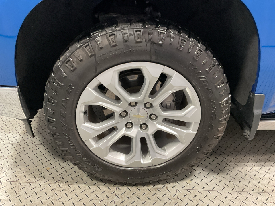 2022 Chevrolet Silverado 1500 LTZ Crew Cab 4WD