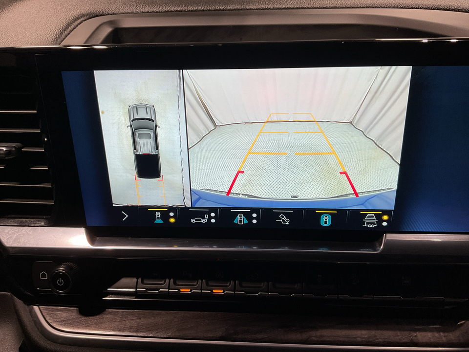 2022 Chevrolet Silverado 1500 LTZ Crew Cab 4WD